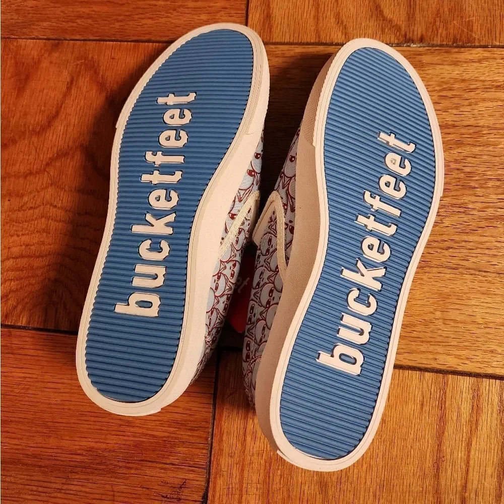 Bucketfeet canvas alien